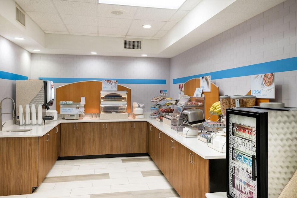 Holiday Inn Express Hillsville By Ihg Buitenkant foto