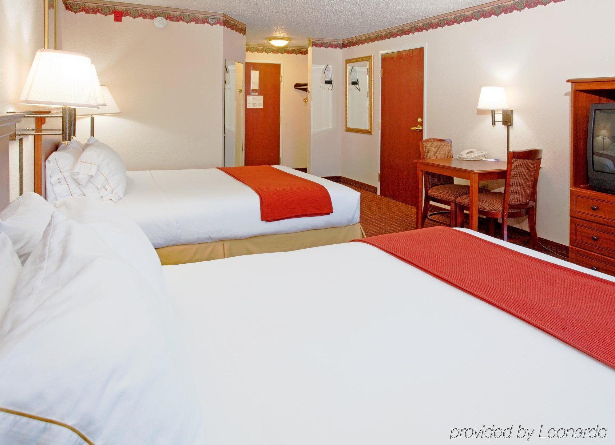 Holiday Inn Express Hillsville By Ihg Buitenkant foto