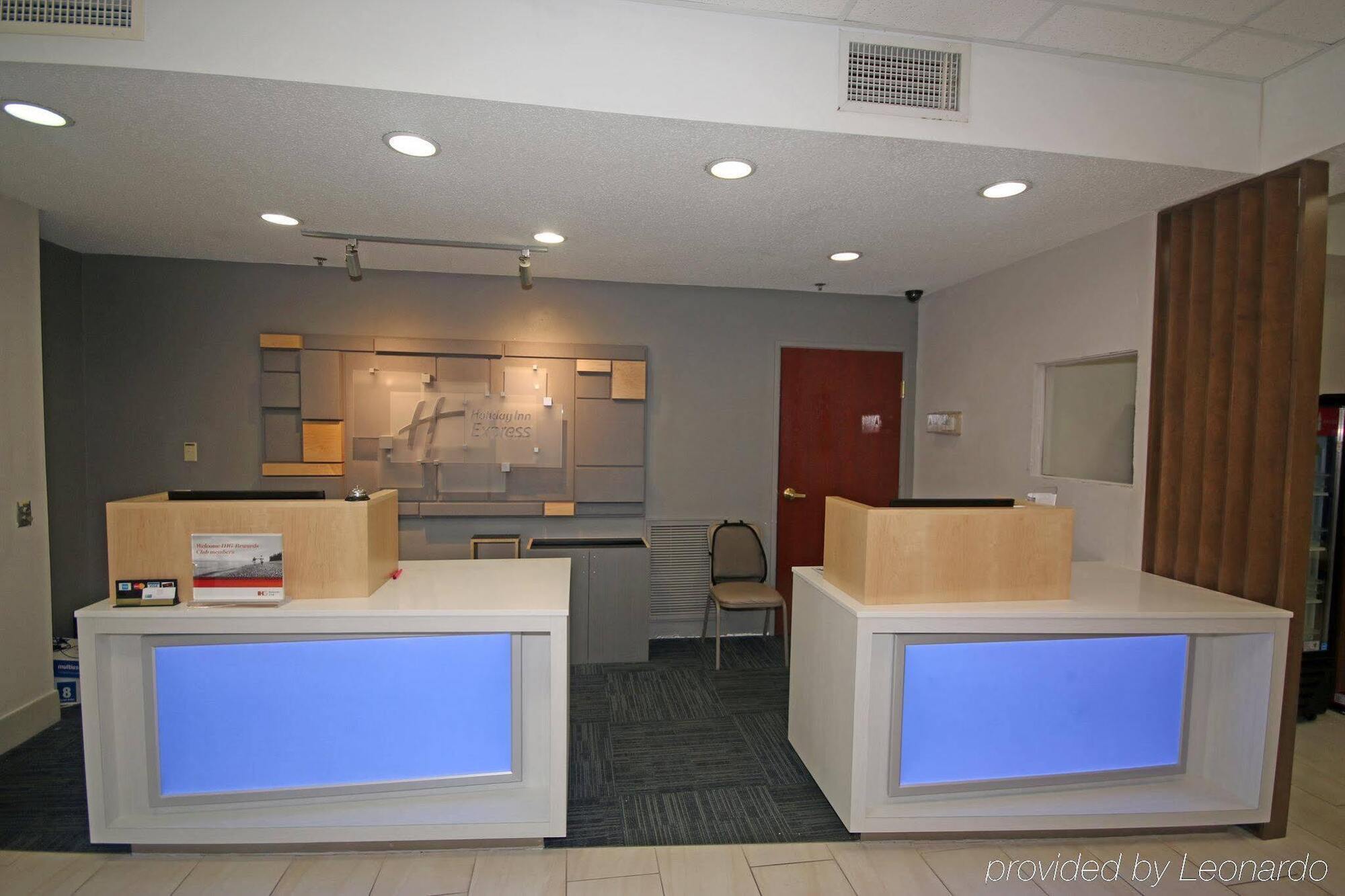 Holiday Inn Express Hillsville By Ihg Buitenkant foto
