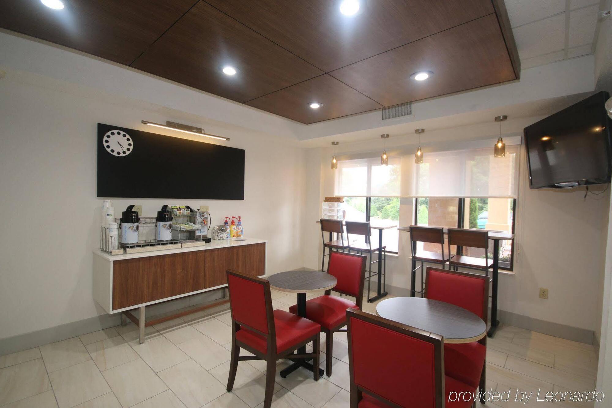 Holiday Inn Express Hillsville By Ihg Buitenkant foto