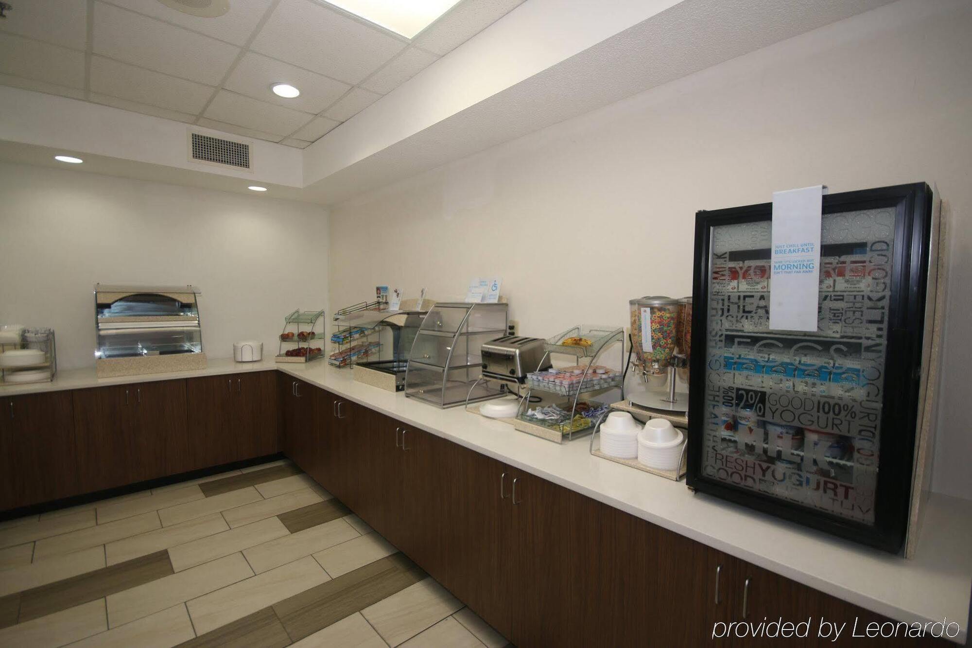 Holiday Inn Express Hillsville By Ihg Buitenkant foto