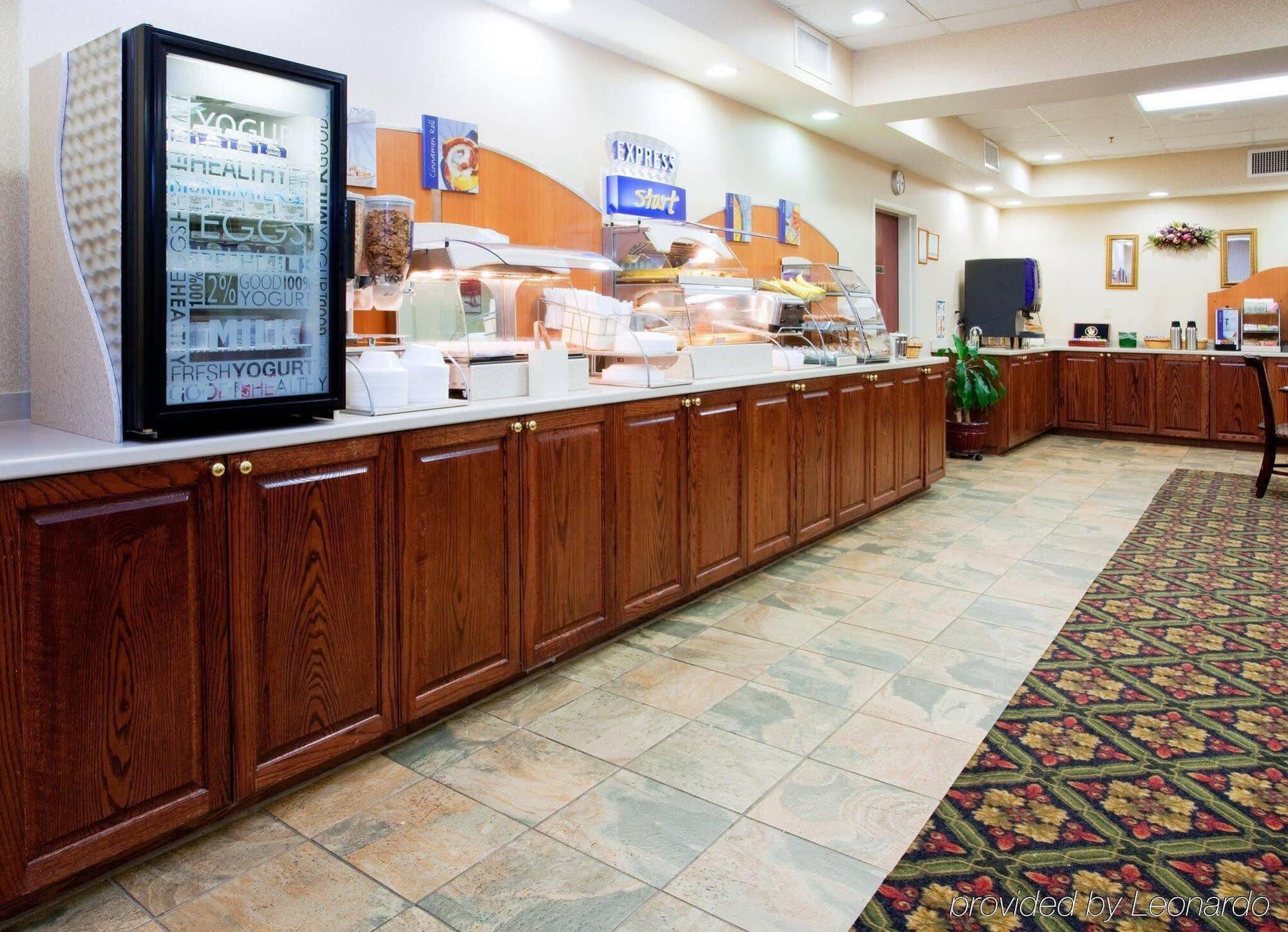Holiday Inn Express Hillsville By Ihg Buitenkant foto